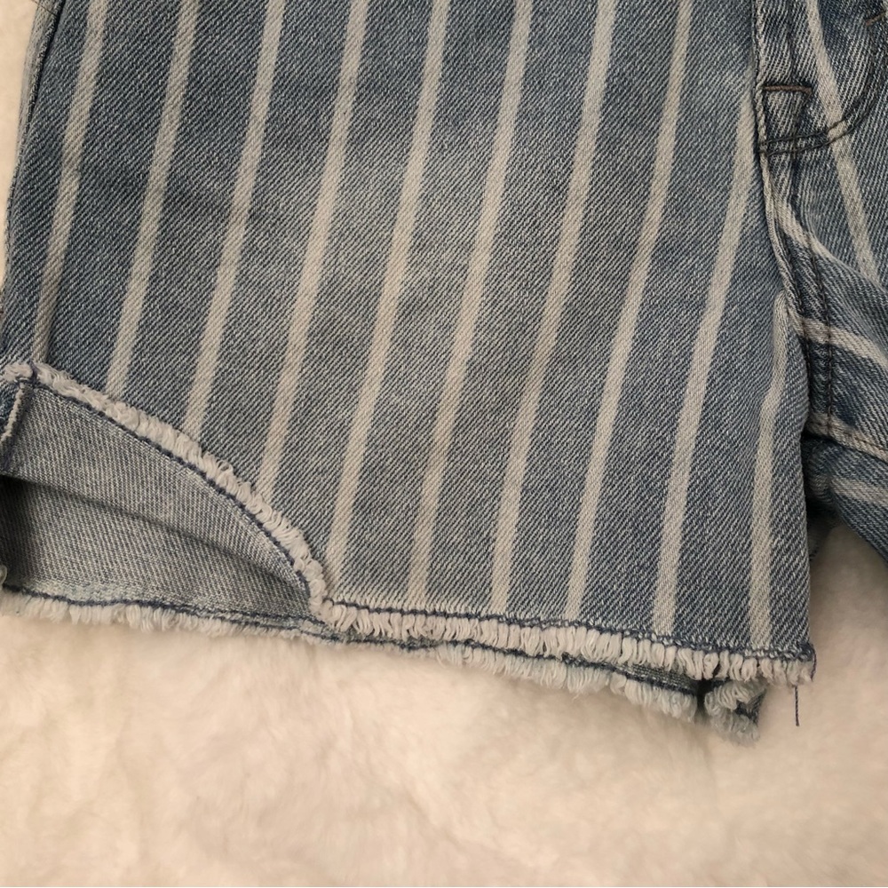 KENSIE JEANS VINTAGE LUXE NWT THE HIGH RISE SHORT SIZE 2/26 STRIPED DENIM - Picture 7 of 16